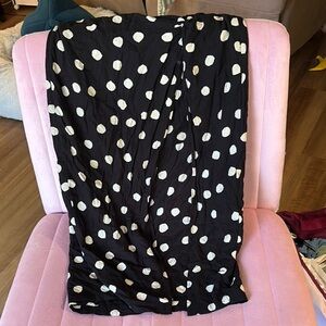 Urban Outfitters Black and Cream Patterned Skirt